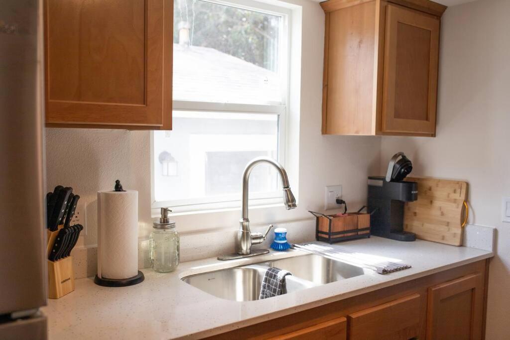 Peaceful Tiny Home With Two Queens And Loft San Luis Obispo Exteriör bild